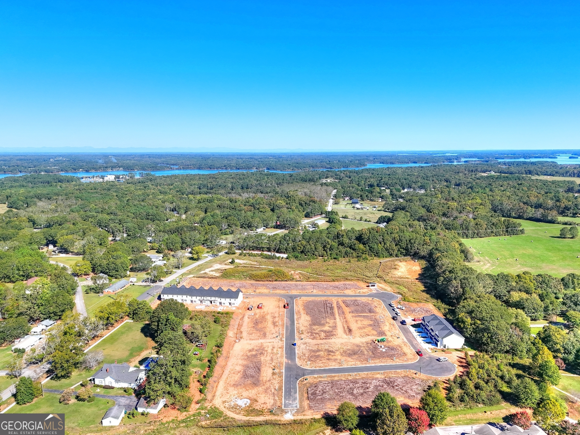15 Crest DR 1