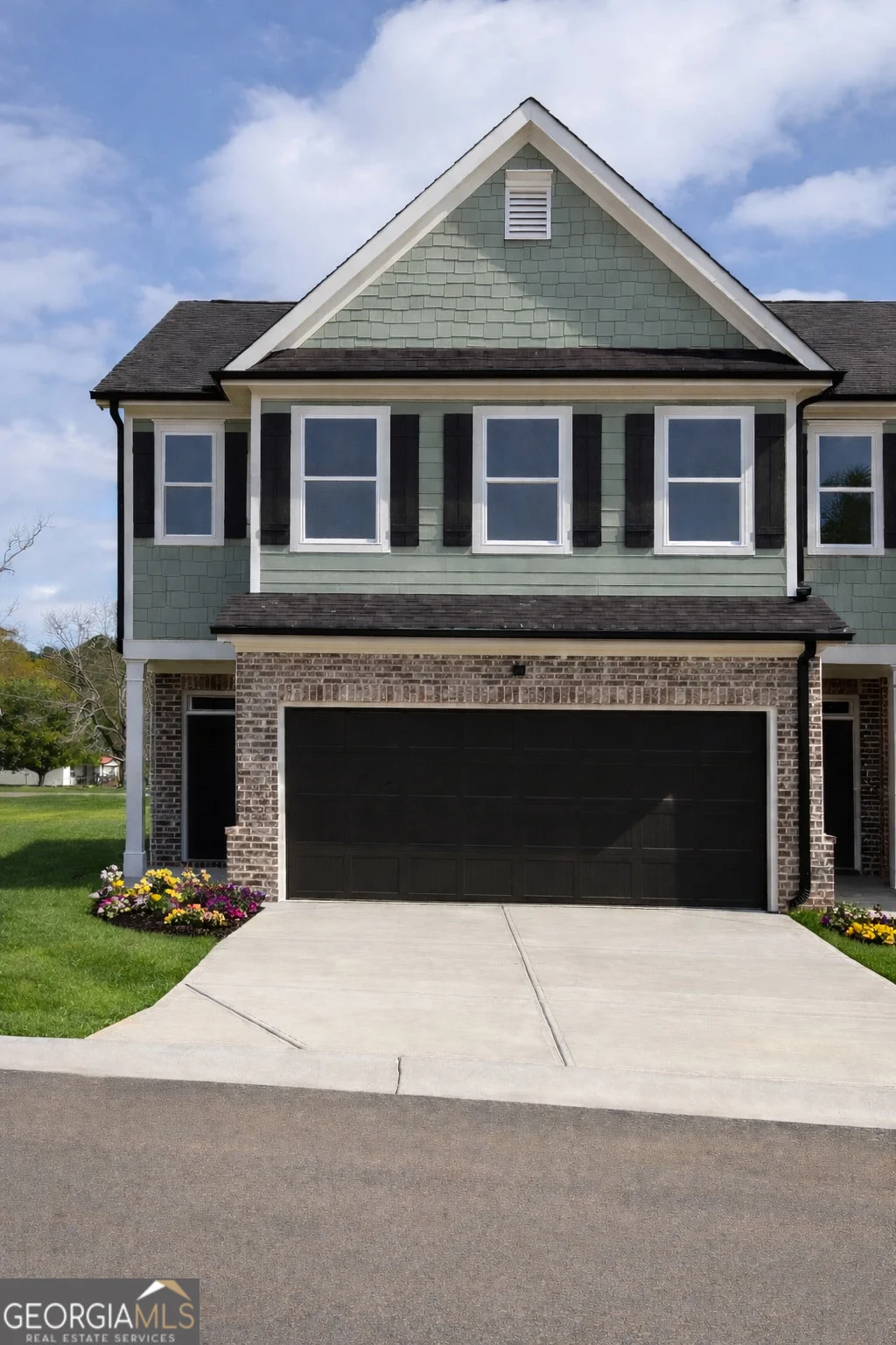 15 Crest Drive Unit 1
