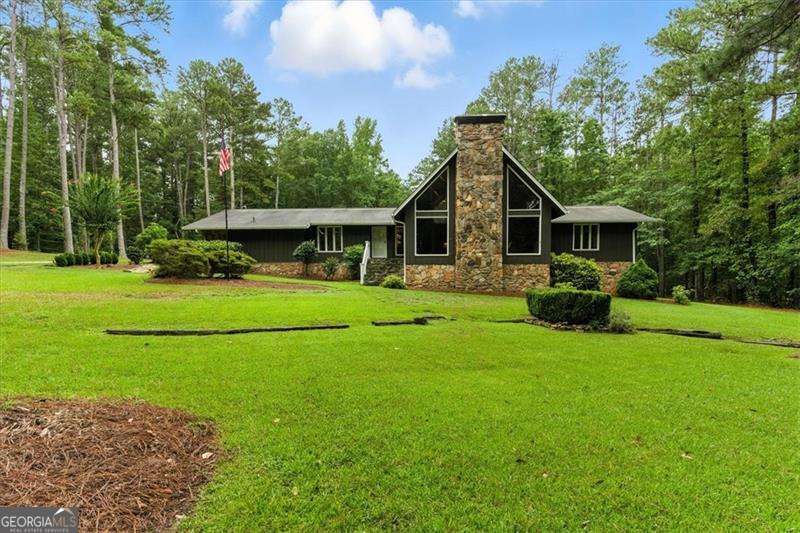 821 Prickett LN
