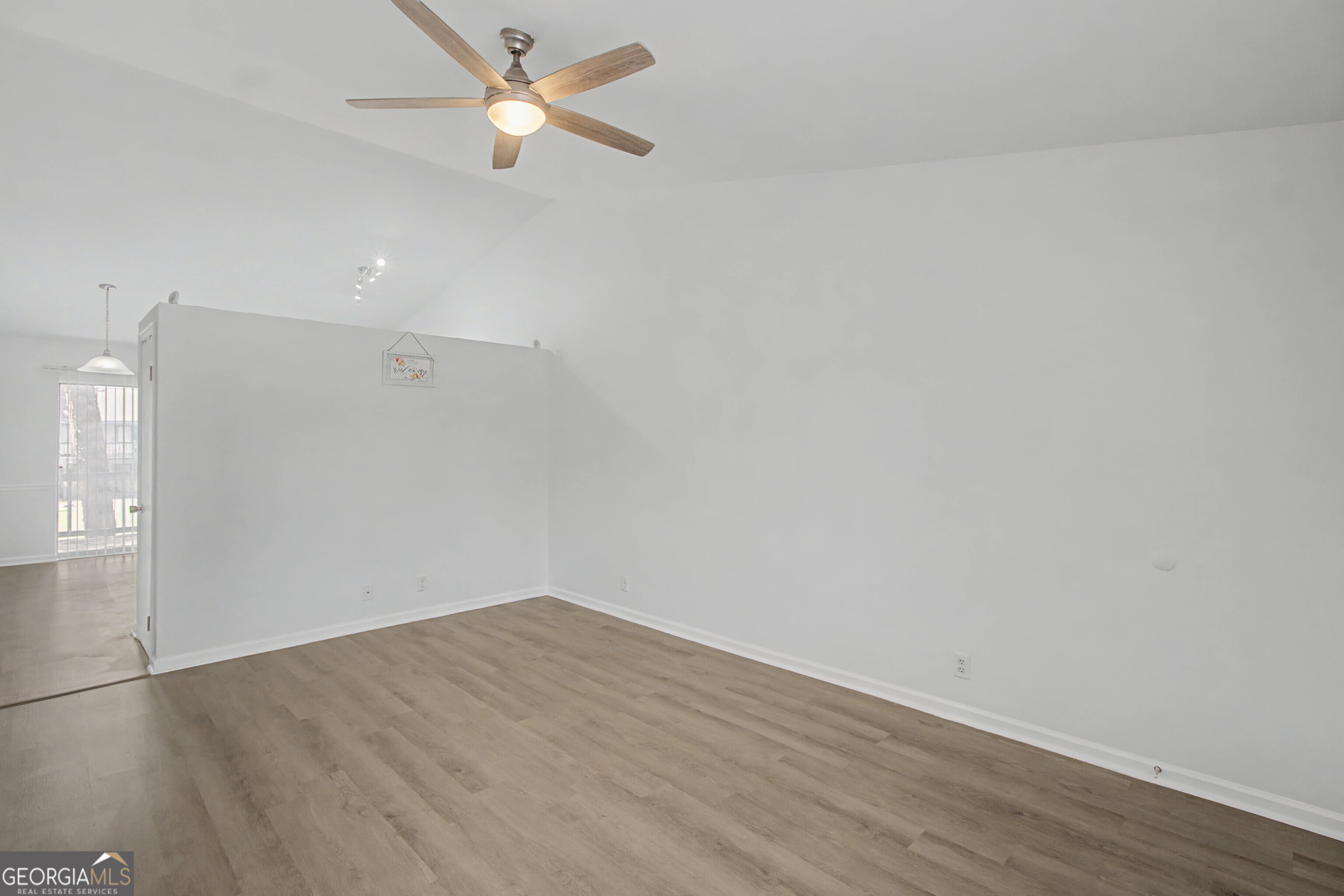 910 Brett DR APT 132