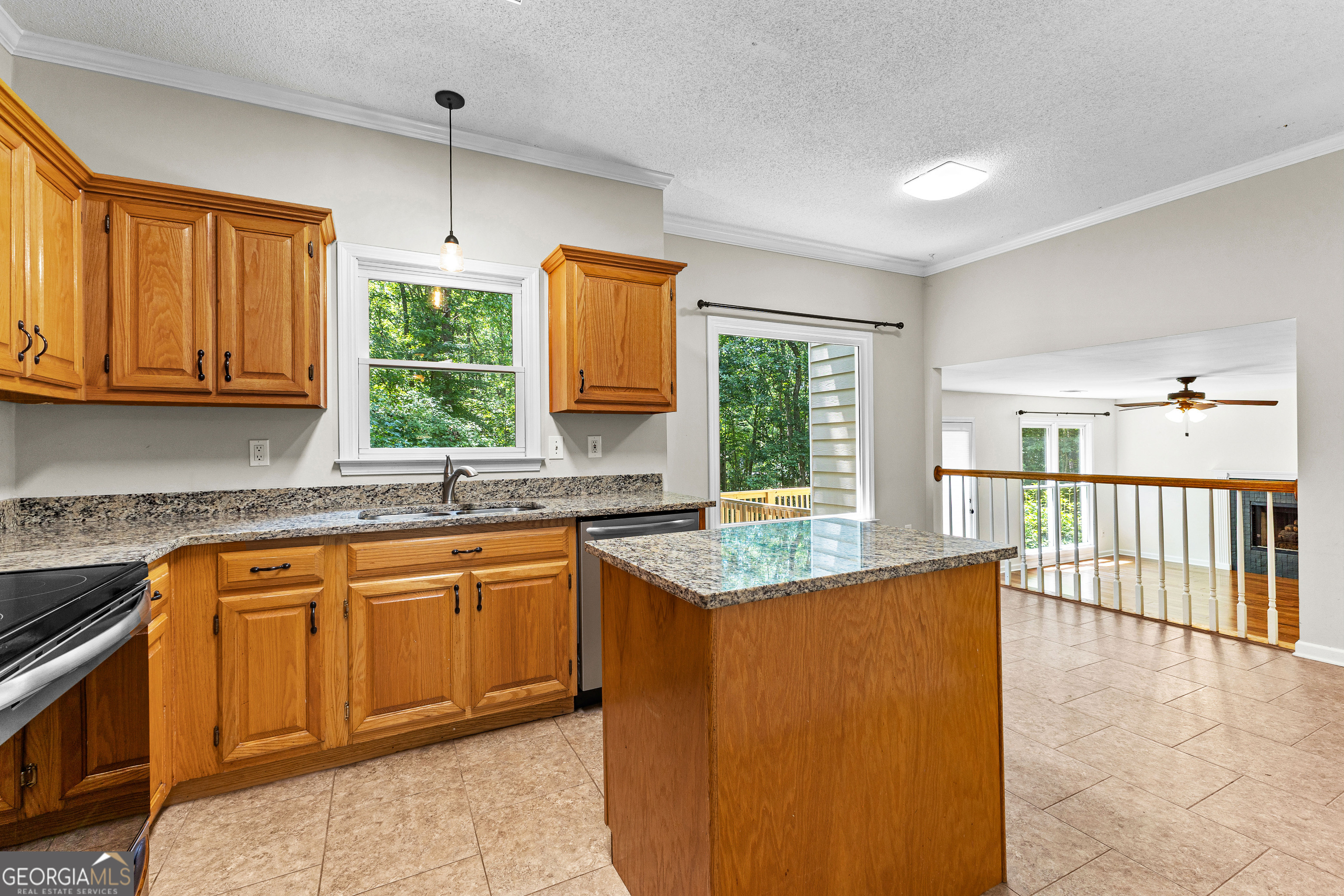 Newnan, Georgia 30265, United States, 3 Bedrooms Bedrooms, ,3 BathroomsBathrooms,Residential,Active,252614