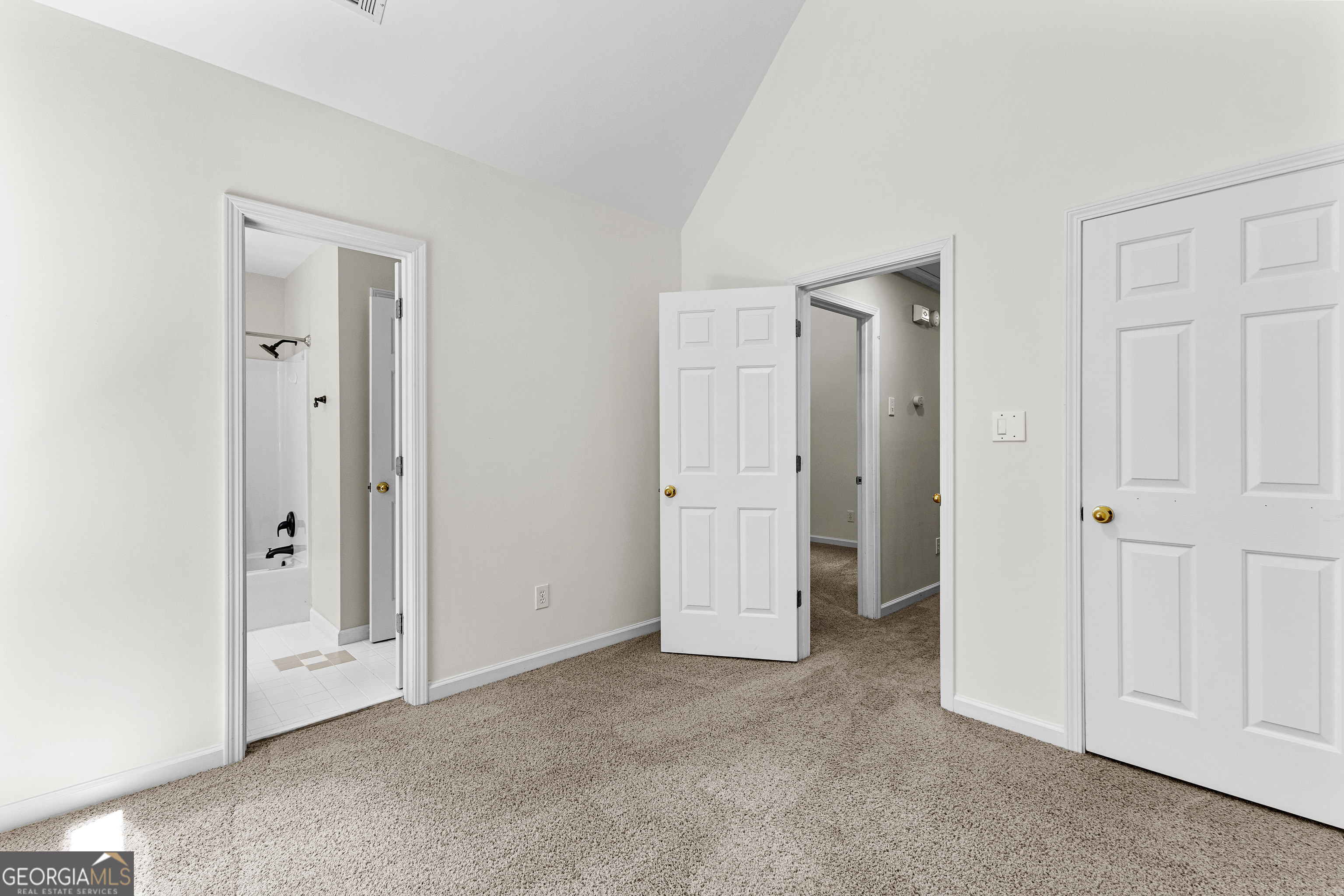 Newnan, Georgia 30265, United States, 3 Bedrooms Bedrooms, ,3 BathroomsBathrooms,Residential,Active,252614