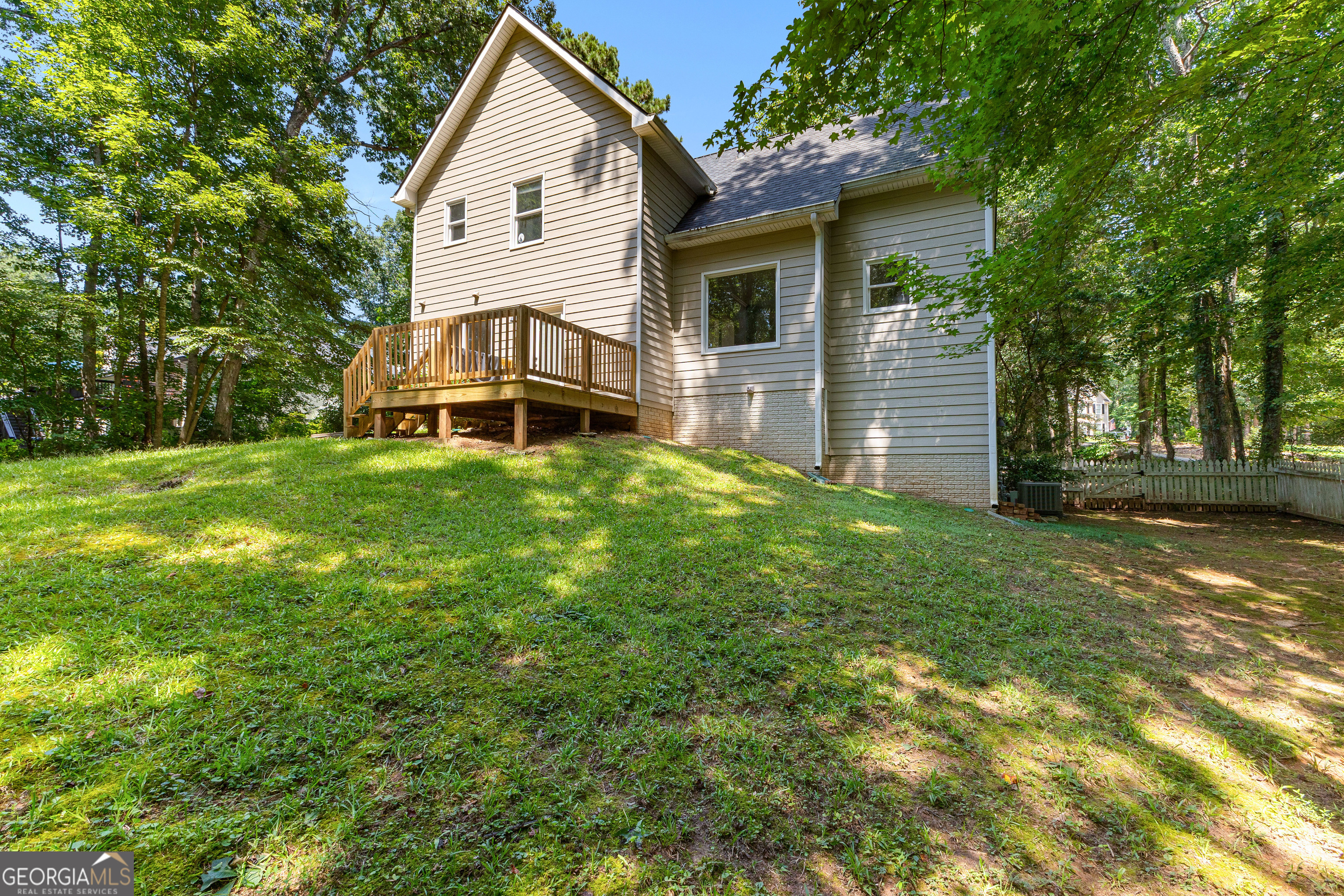 Newnan, Georgia 30265, United States, 3 Bedrooms Bedrooms, ,3 BathroomsBathrooms,Residential,Active,252614