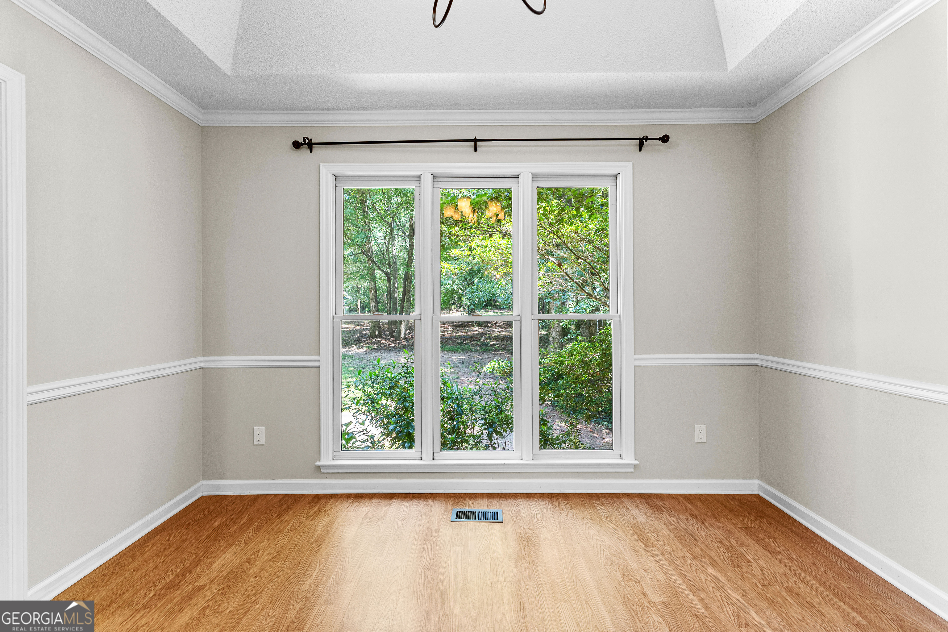 Newnan, Georgia 30265, United States, 3 Bedrooms Bedrooms, ,3 BathroomsBathrooms,Residential,Active,252614