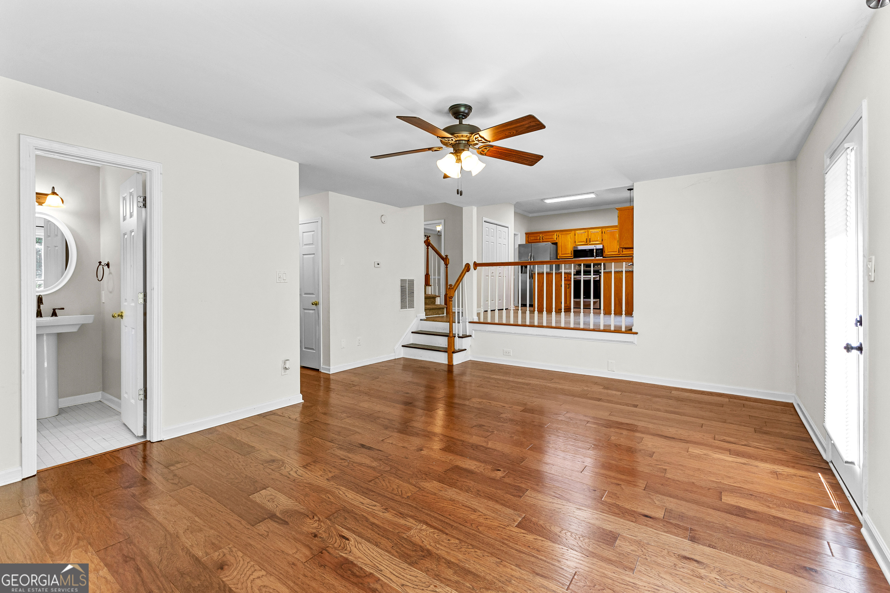 Newnan, Georgia 30265, United States, 3 Bedrooms Bedrooms, ,3 BathroomsBathrooms,Residential,Active,252614