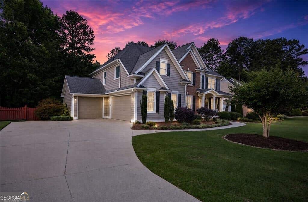 Photo of 227 Oakwind Pte, ACWORTH, GA 30101 (MLS # 10823001)