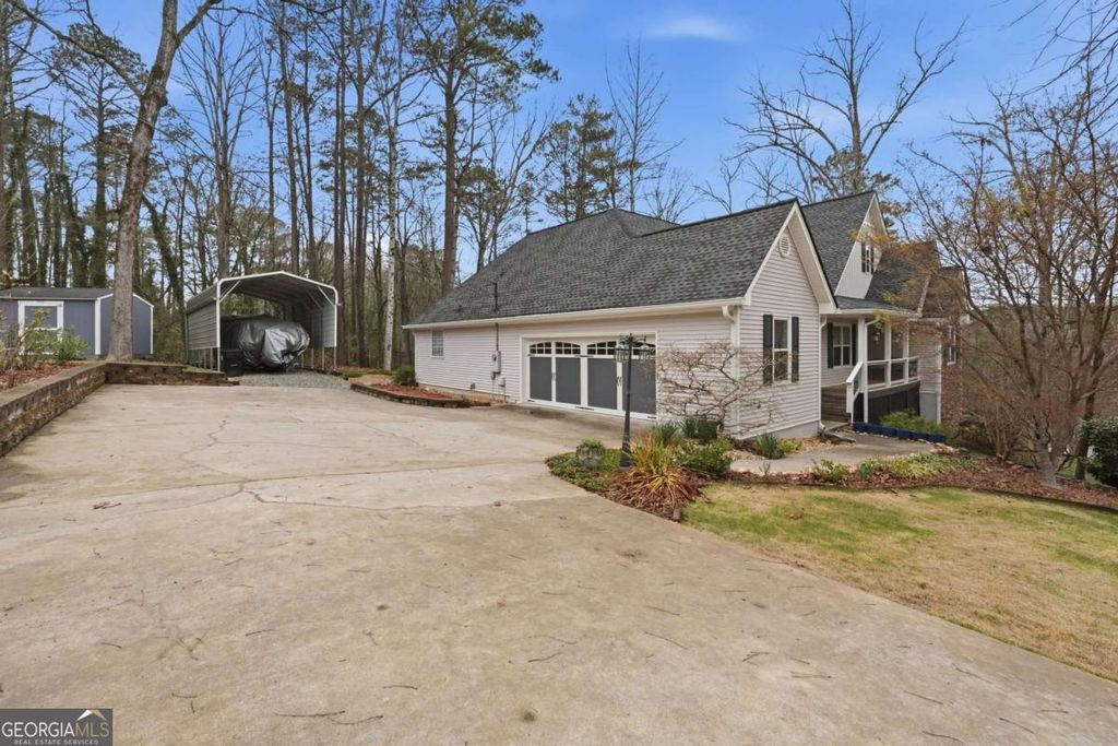 Photo of 6117 Misty Valley Drive SE, Acworth, GA 30102 (MLS # 10710713)
