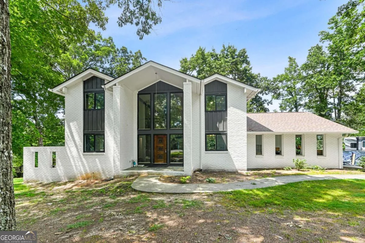 1113 Honeysuckle Drive