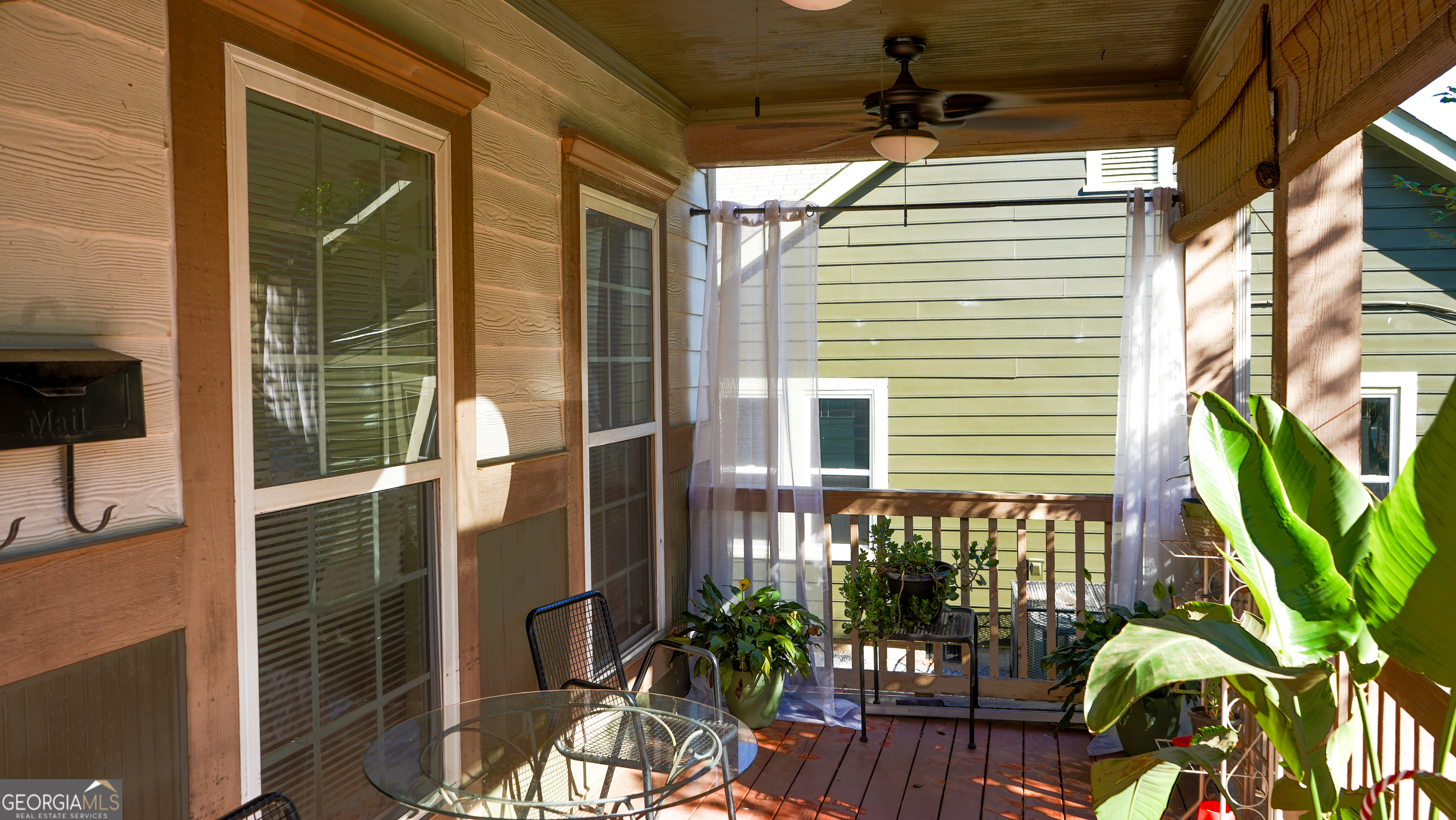 1395 SW Athens AVE SW