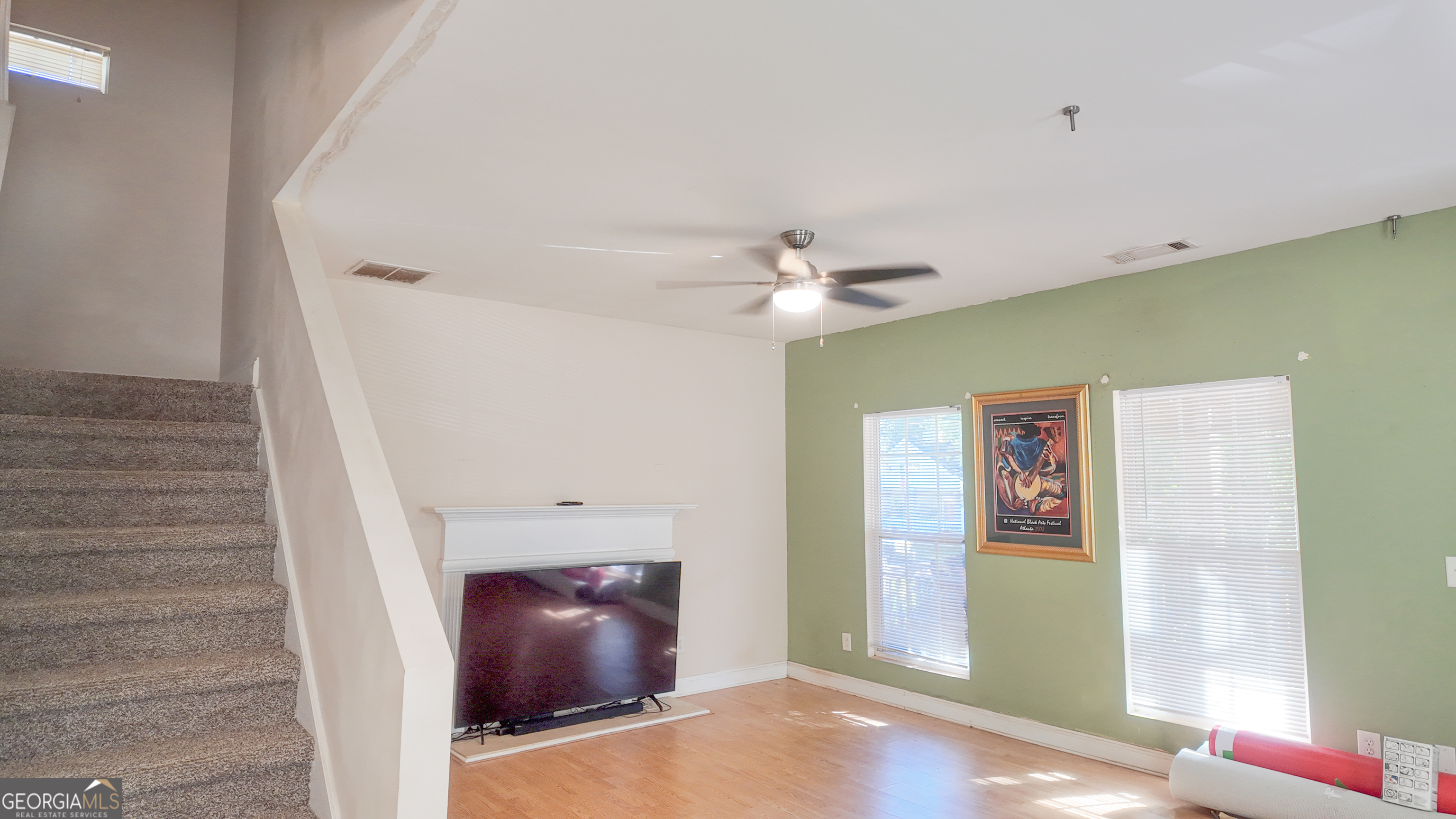 1395 SW Athens AVE SW