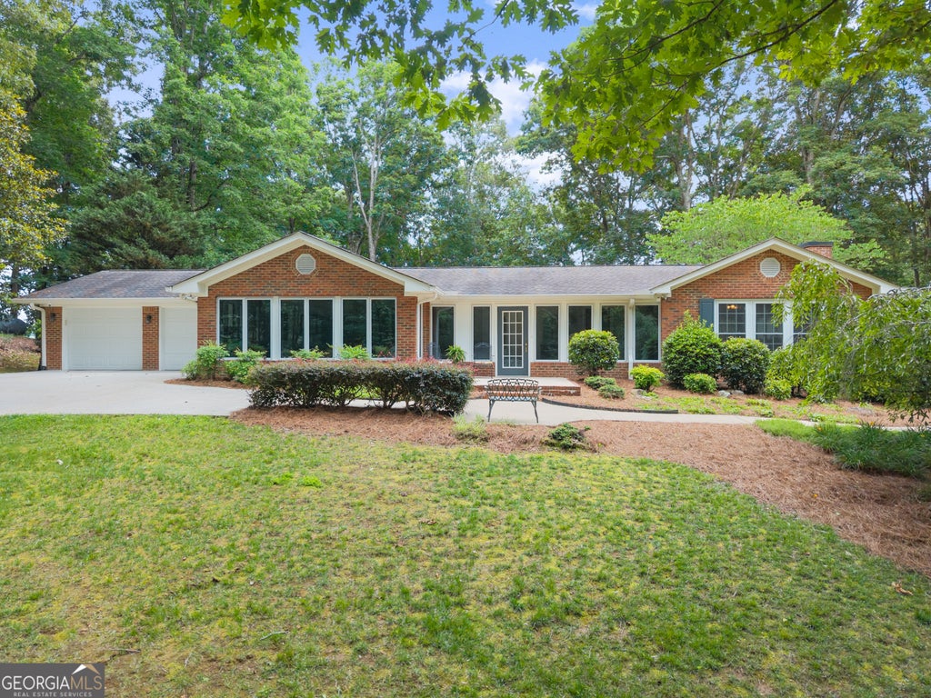 Photo of 2290 Alec Mountain Rd, Clarkesville, GA 30523 (MLS # 10781393)