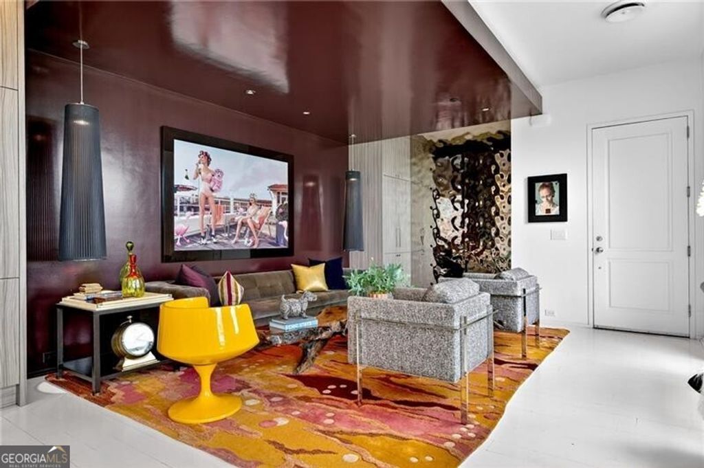 Photo of 281 15th Street NE #302, Atlanta, GA 30309 (MLS # 10761023)