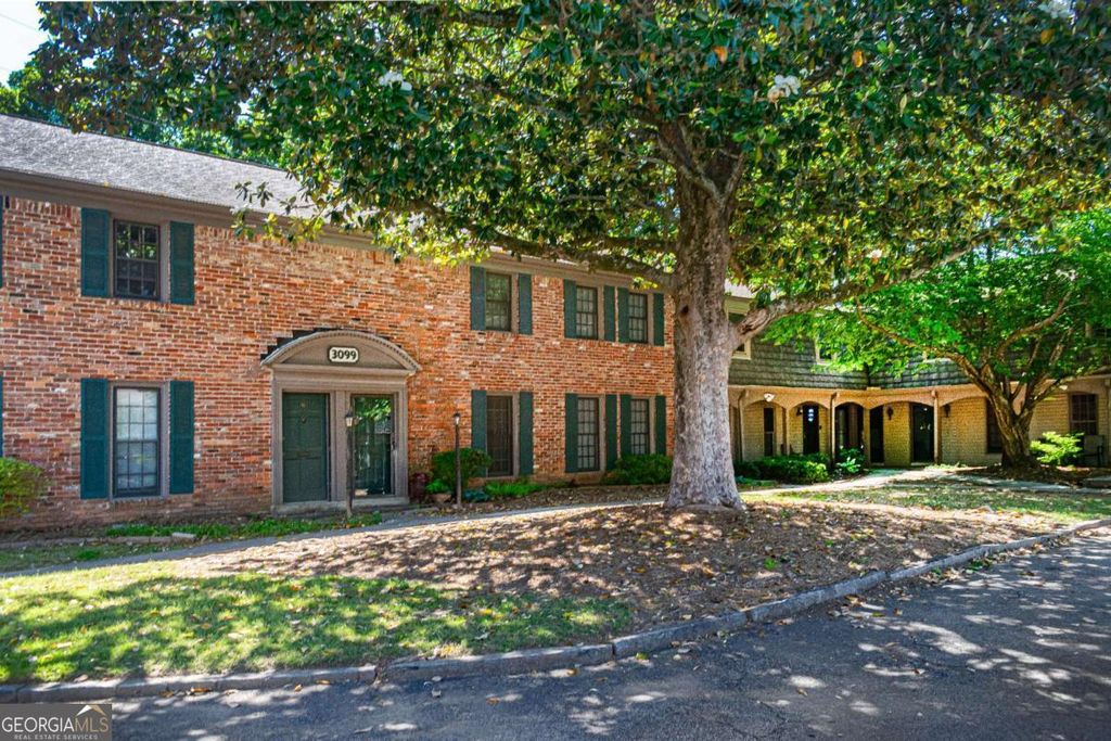 Photo of 3099 Colonial Way #G, Atlanta, GA 30341 (MLS # 10766851)