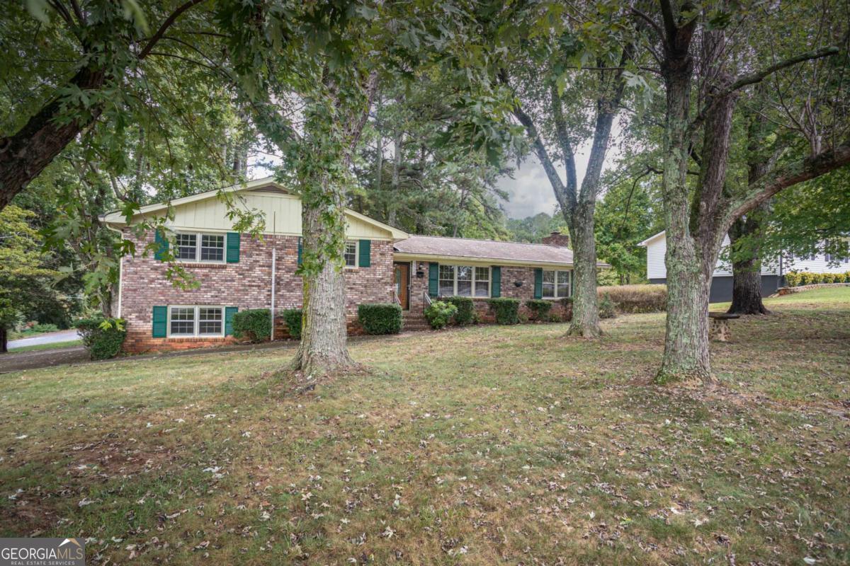 3516 Nowlin RD
