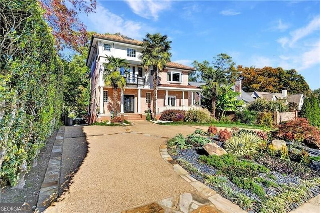 Photo of 1216 E Rock Springs Road, Atlanta, GA 30306 (MLS # 10707196)