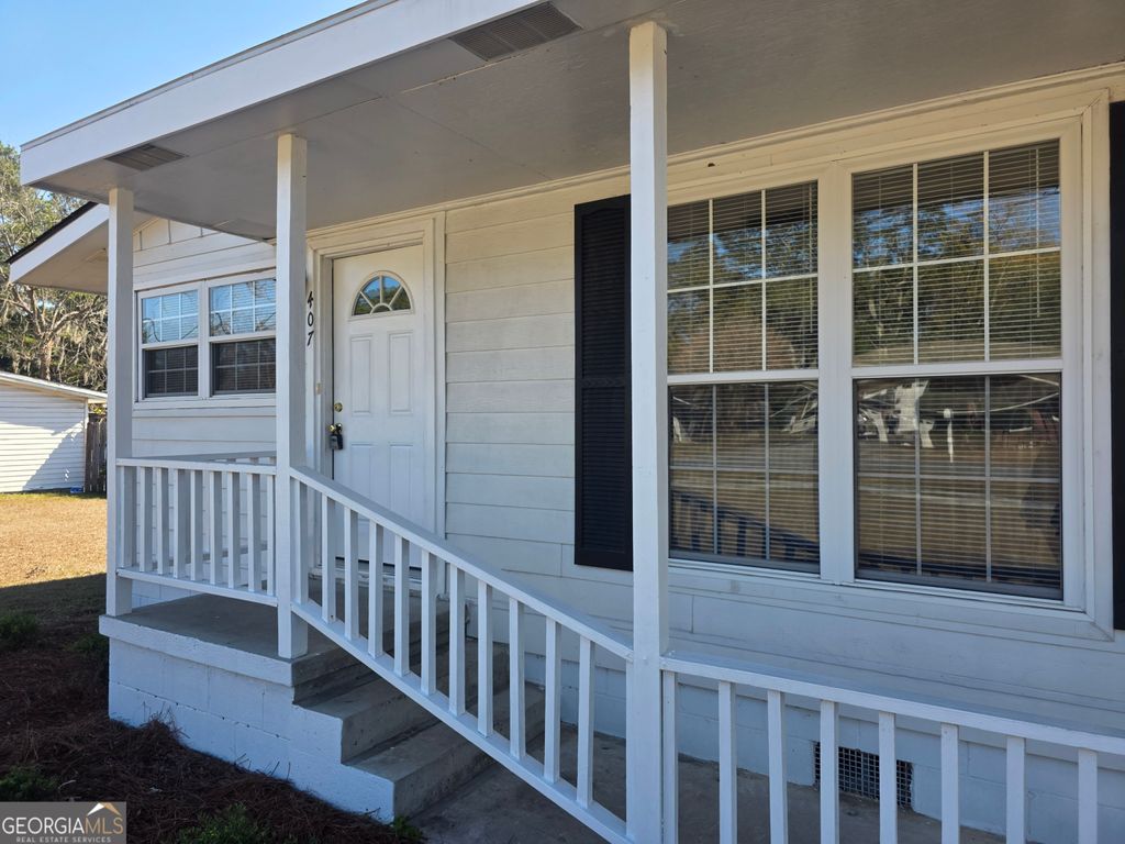 Photo of 407 W Ninth Street, Rincon, GA 31326 (MLS # 10657221)