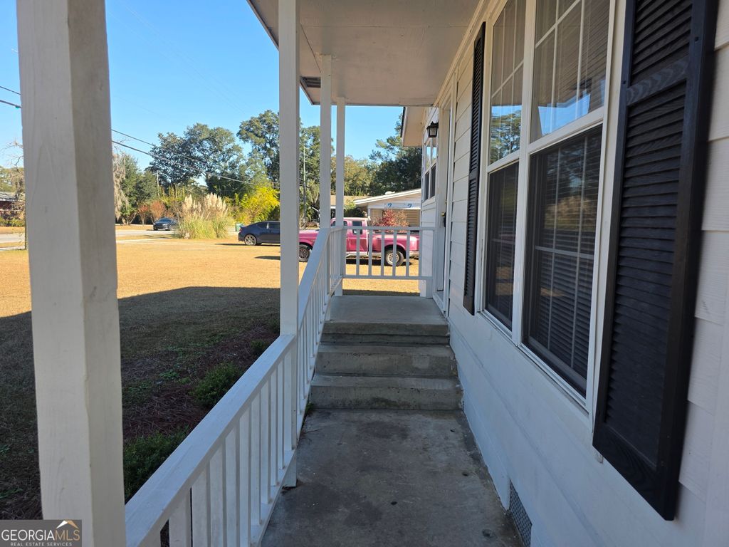 Photo of 407 W Ninth Street, Rincon, GA 31326 (MLS # 10657221)