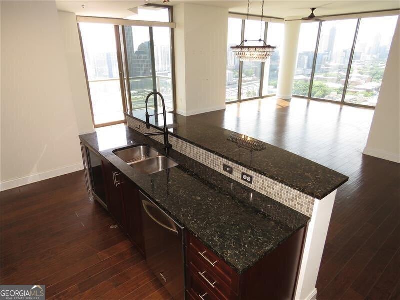 270 17th ST NW 3801