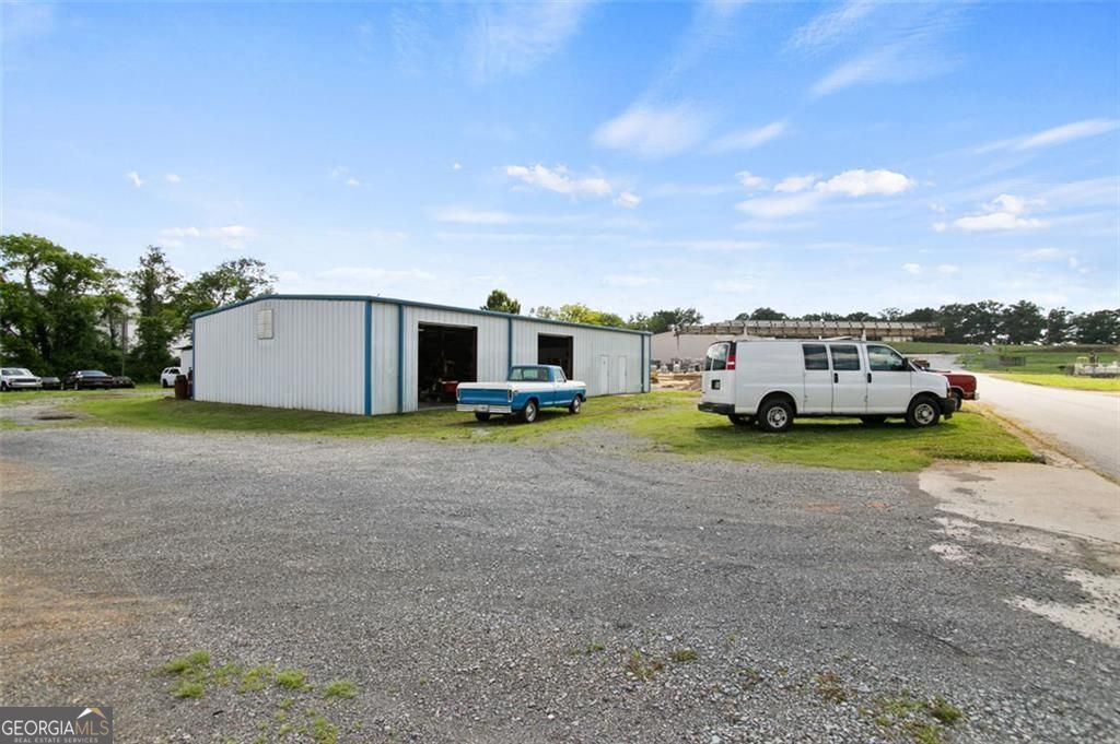 24 Hardwood Ridge PKWY
