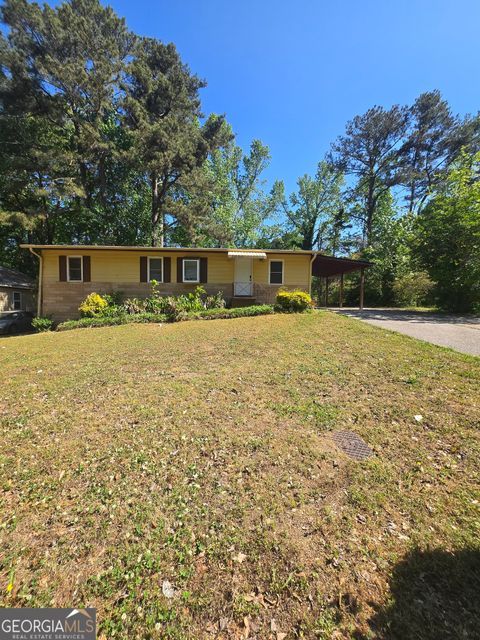 Photo of 3645 Saturn Drive NW, Atlanta, GA 30331 (MLS # 10761514)