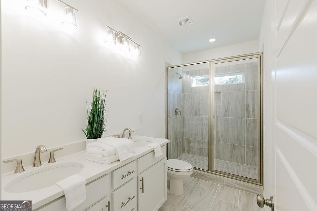 Dawsonville, Georgia 30534, United States, 3 Bedrooms Bedrooms, ,3 BathroomsBathrooms,Residential,Active,231590