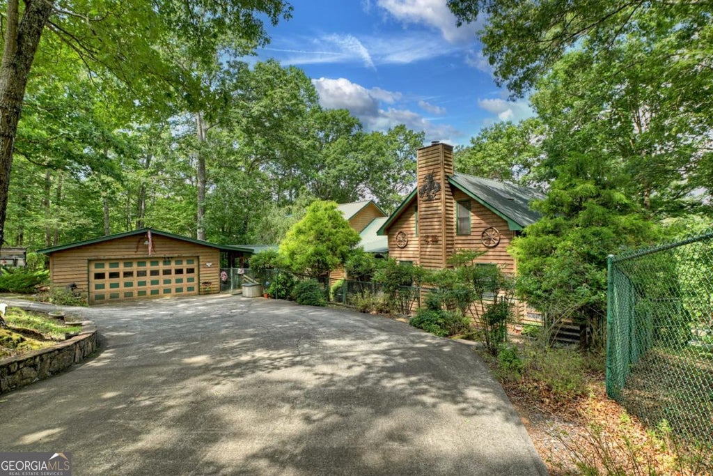 Photo of 88 Wagon Tracks Ridge, Mineral Bluff, GA 30559 (MLS # 10882428)
