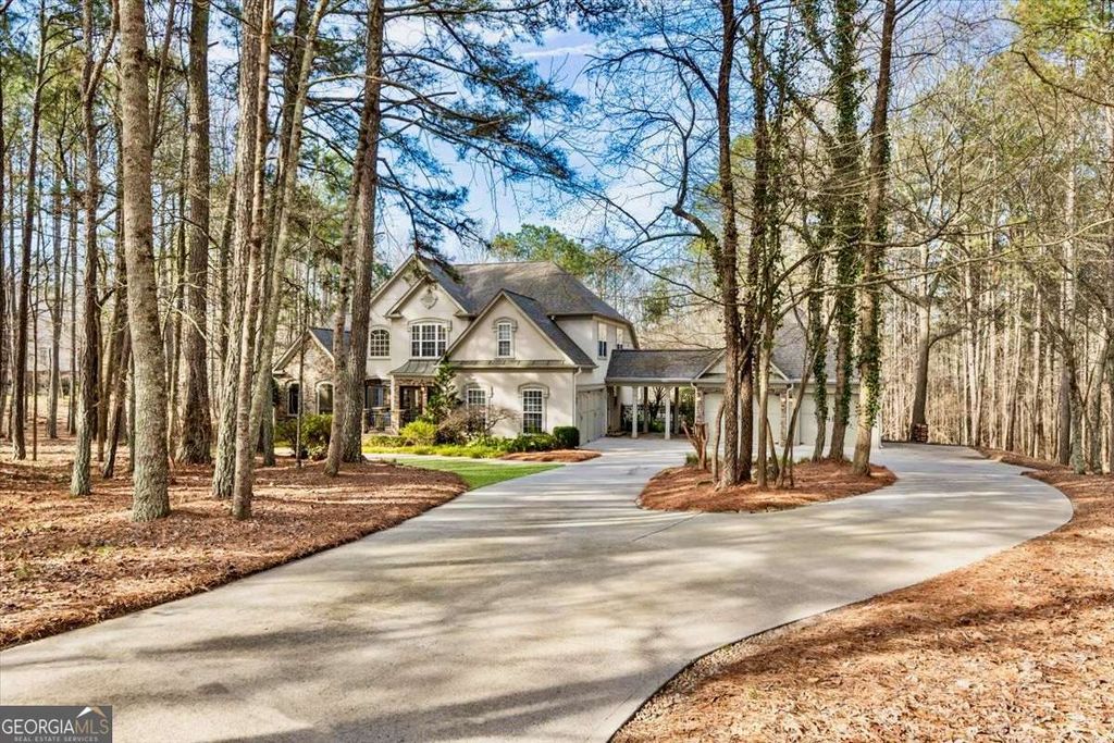 Photo of 8170 Hurakan Creek Crossing, Cumming, GA 30028 (MLS # 10714885)