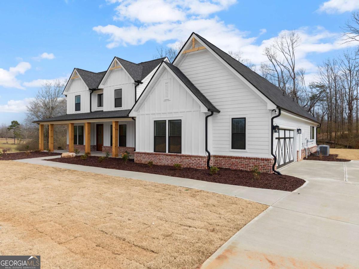 1087 Webb West RD