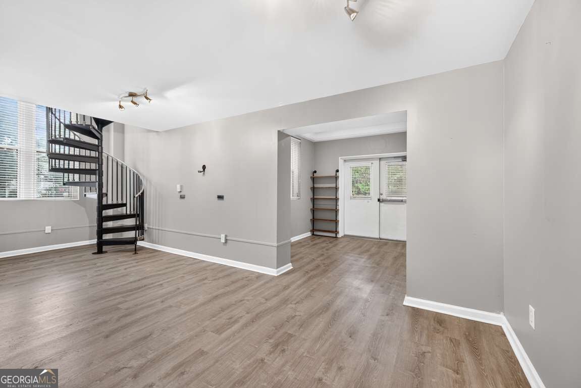 1031 State ST NW 209