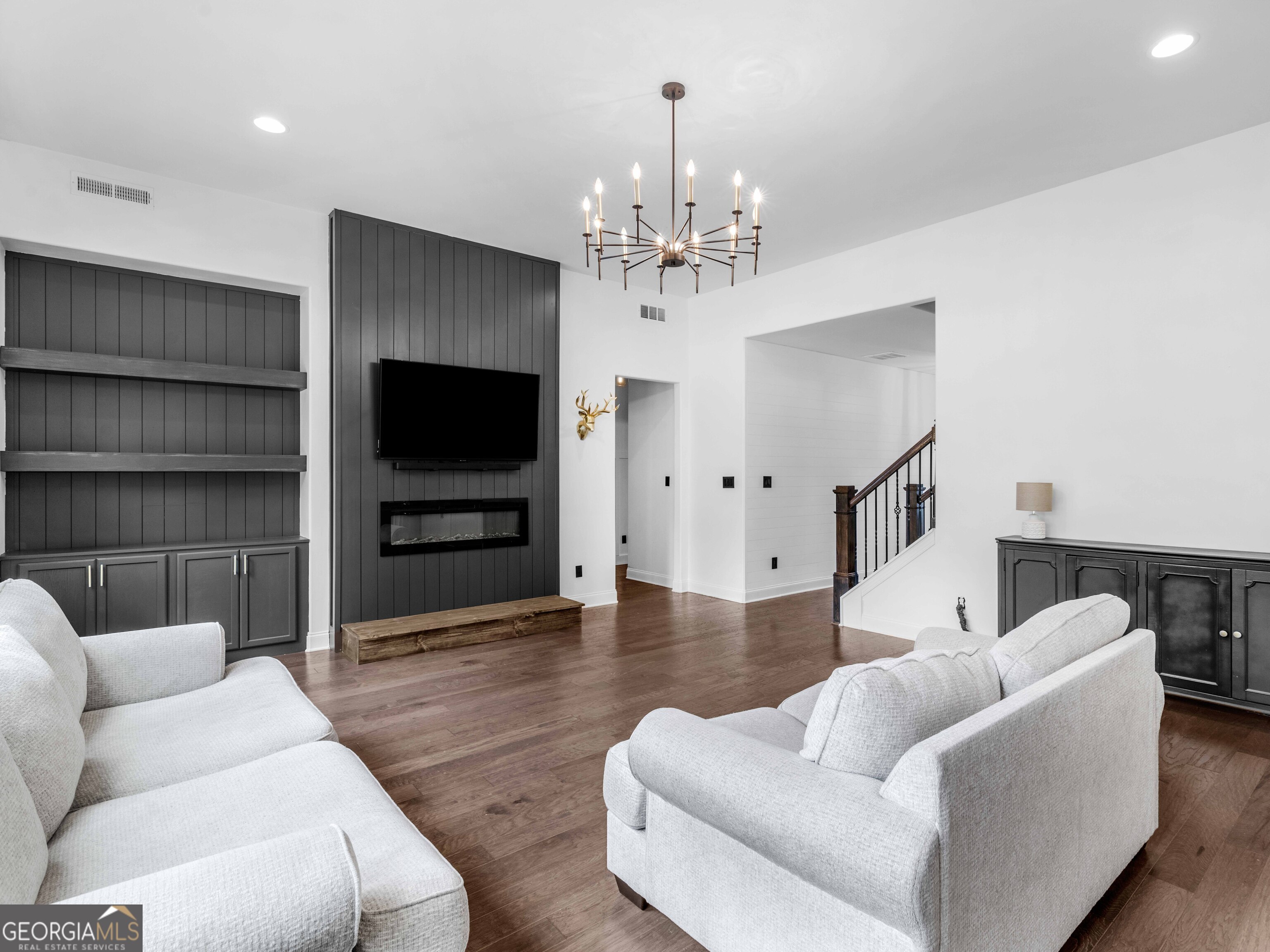 327 Newberry Estates XING