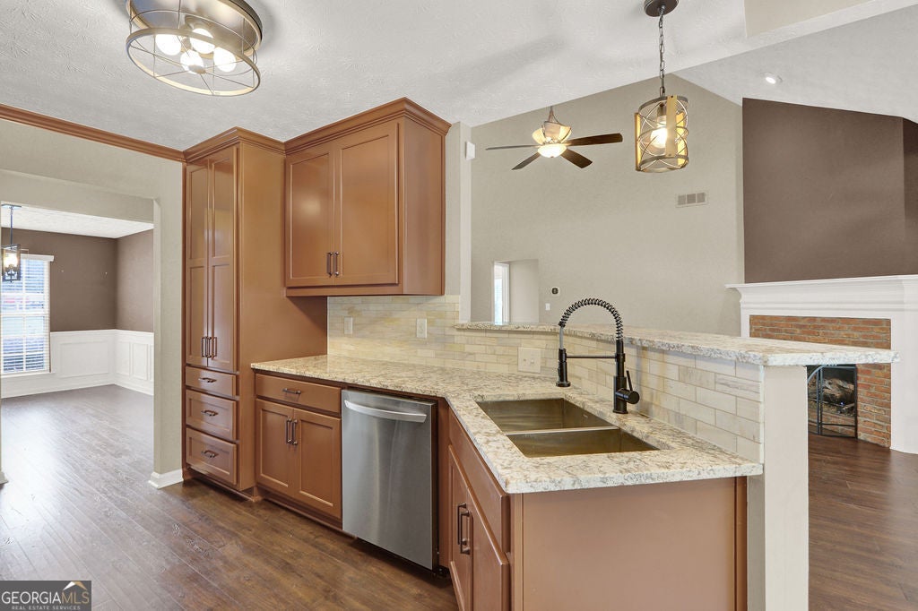 4046 River Elan DR
