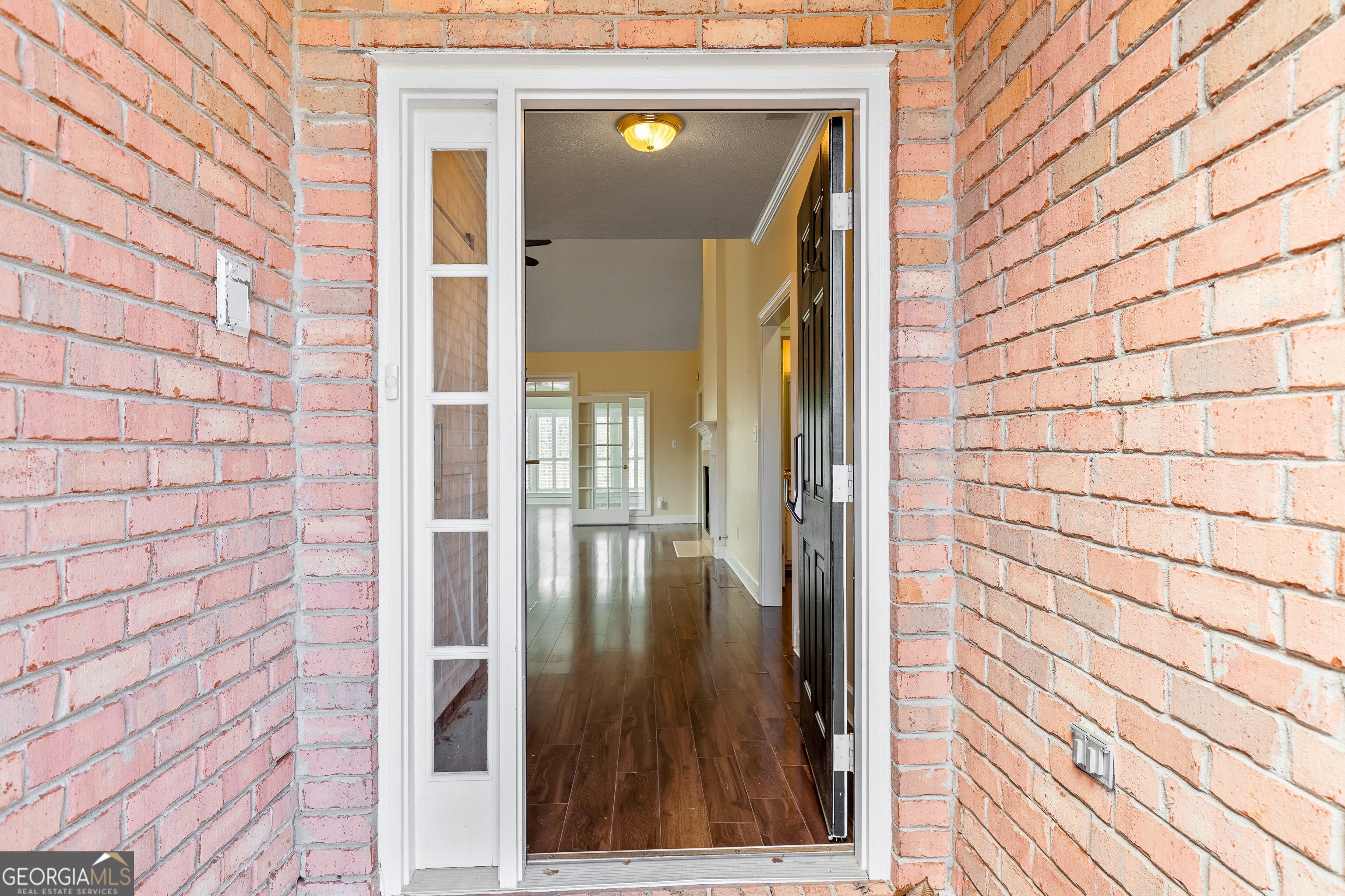 425 Fairway CT