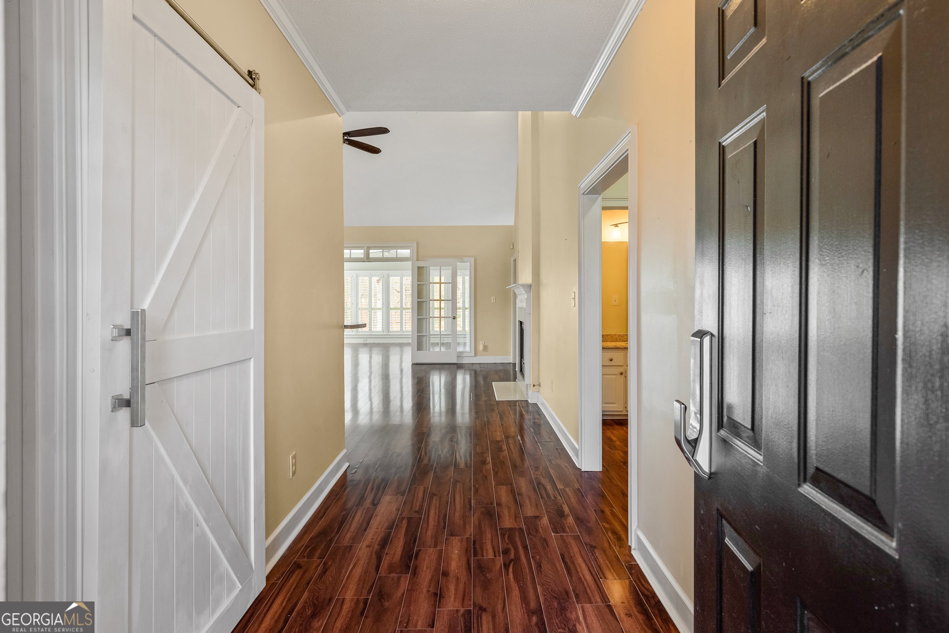 425 Fairway CT