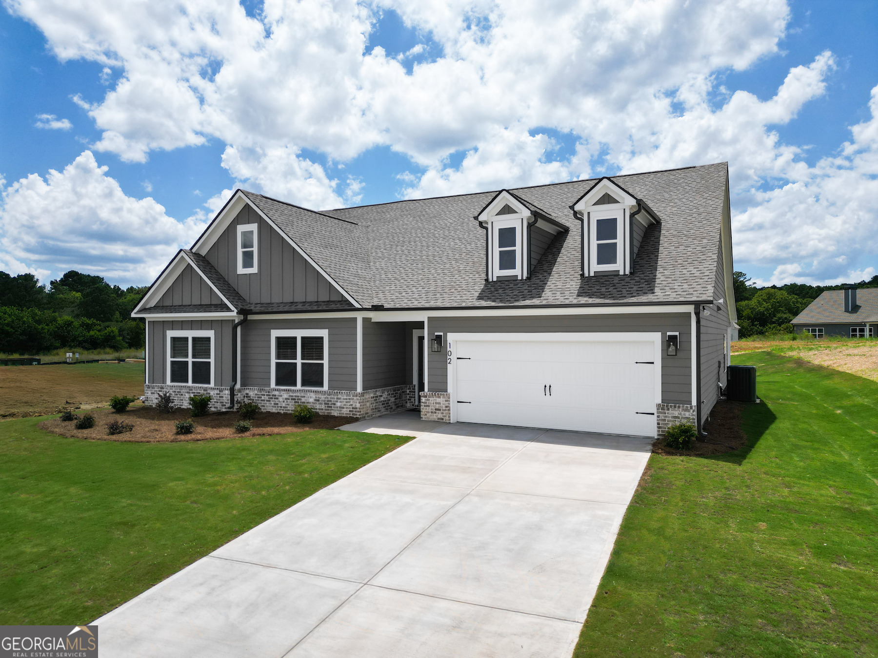 102 Harmony Grove CT