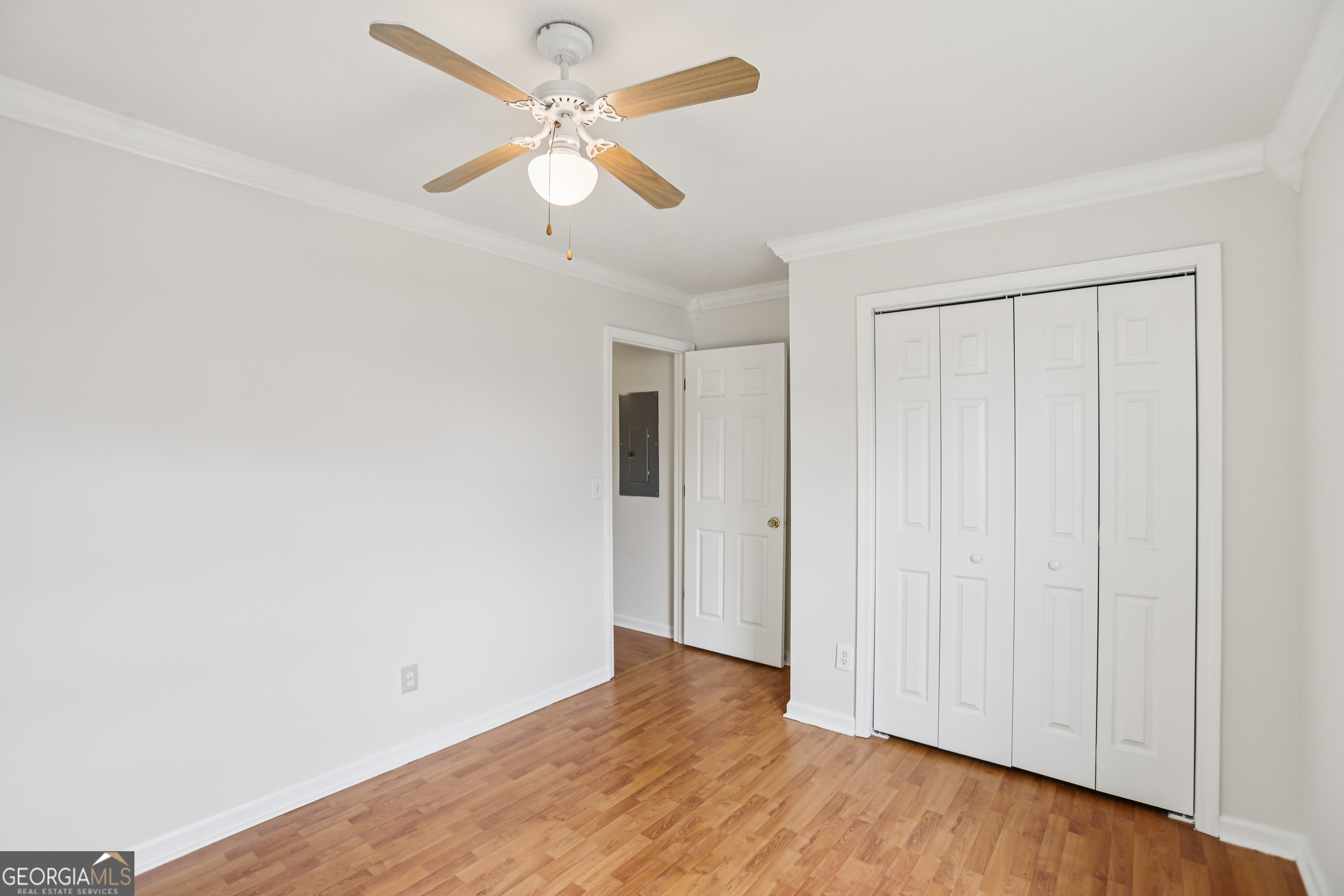 9445 Sleepy Hollow LN