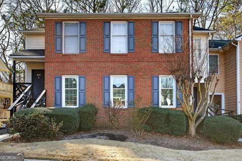 Photo of 6550 Deerings Lane, Peachtree Corners, GA 30092 (MLS # 10674623)