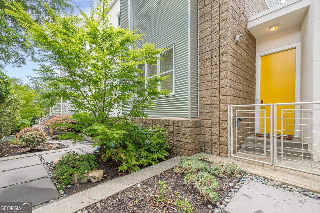 Photo of 2269 Briarwood Hills Drive NE, Brookhaven, GA 30319 (MLS # 10828694)