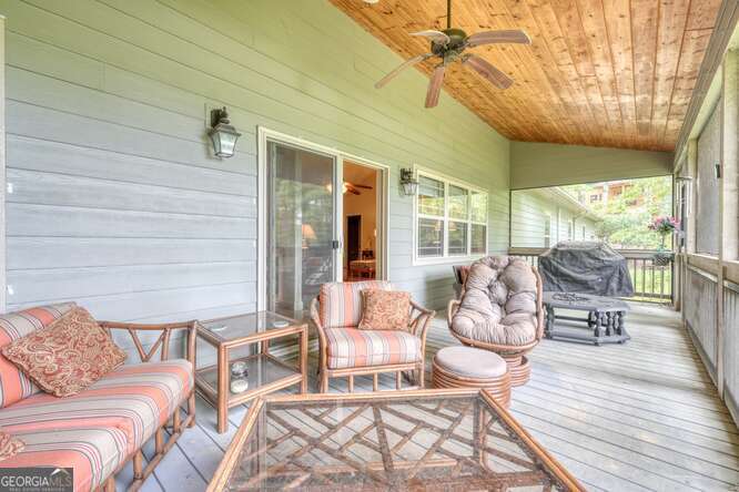 1136 Byers RD