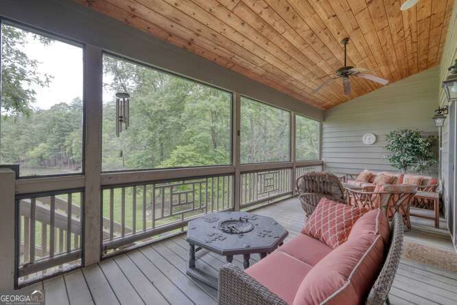 1136 Byers RD