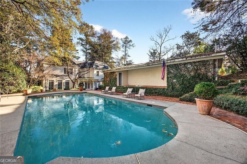 3056 E Pine Valley RD NW