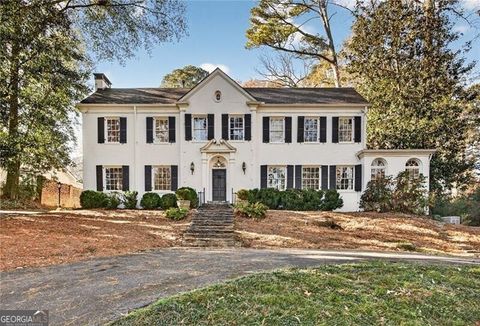 3056 E Pine Valley RD NW Atlanta GA 30305