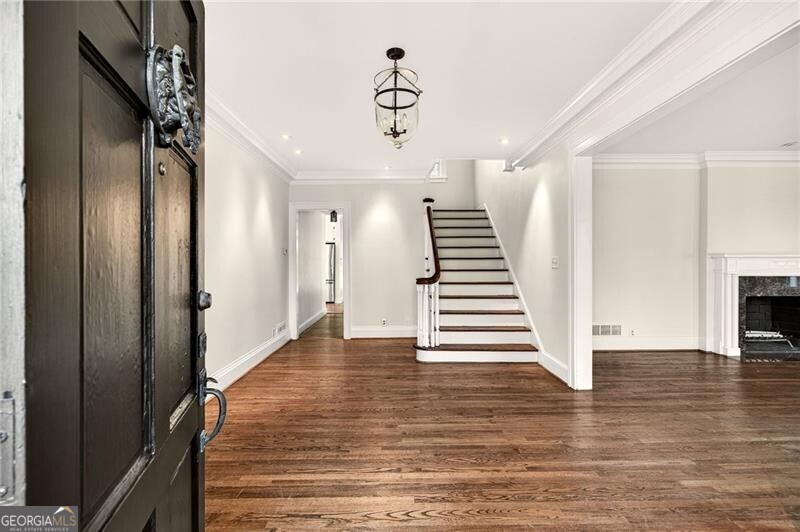 3056 E Pine Valley RD NW