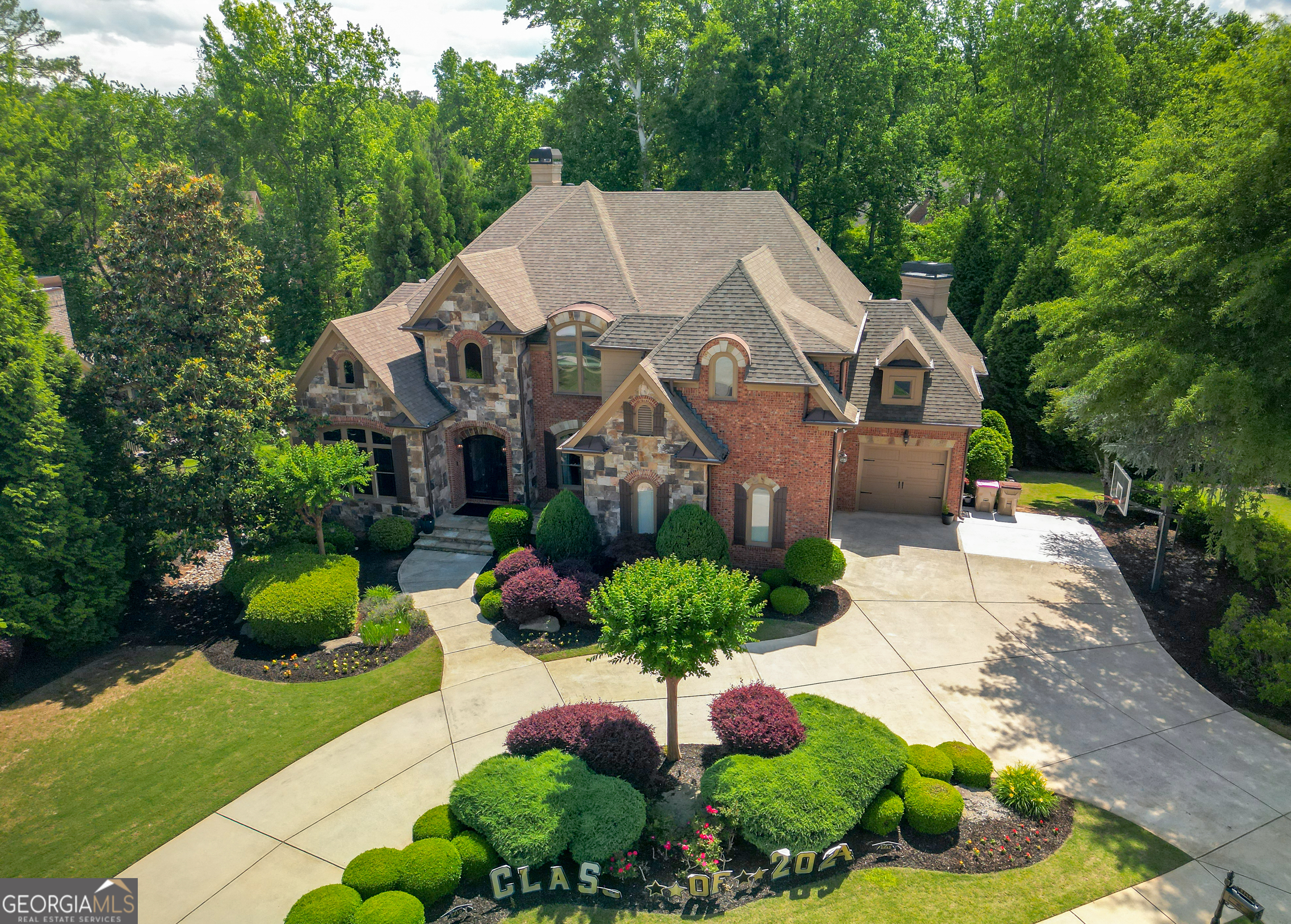8340 Colonial PL