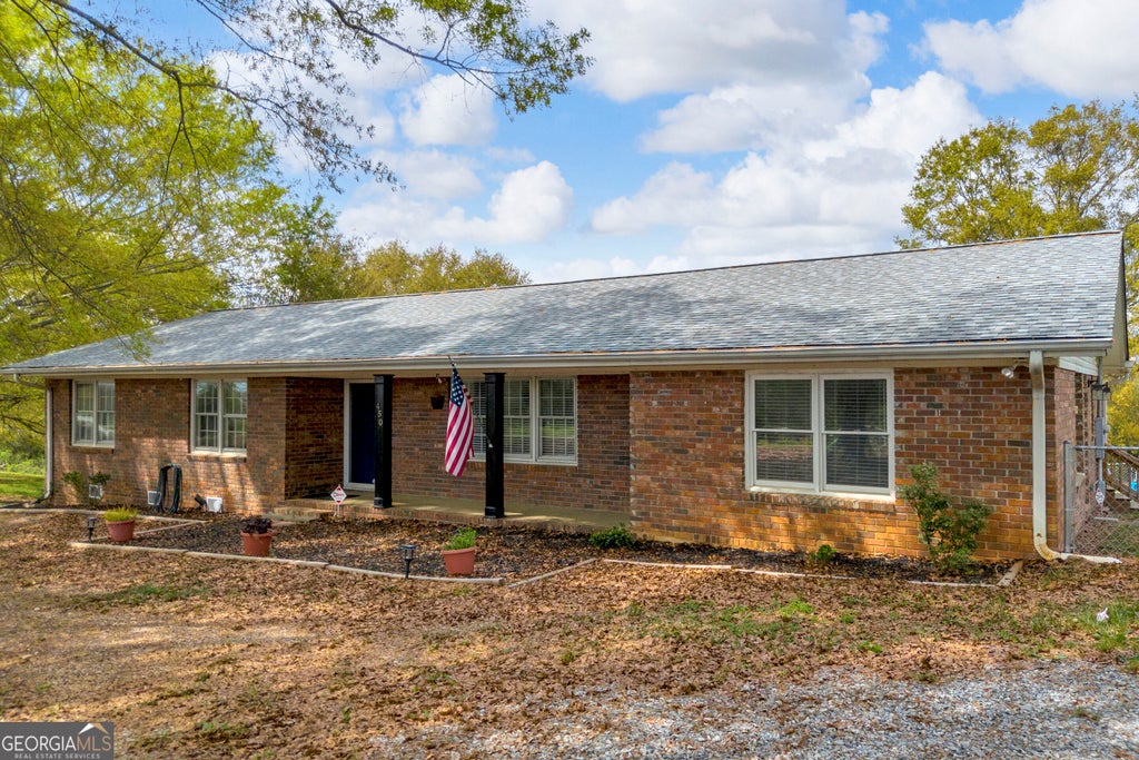 Photo of 450 N Clarks Creek Road, Martin, GA 30557 (MLS # 10867653)