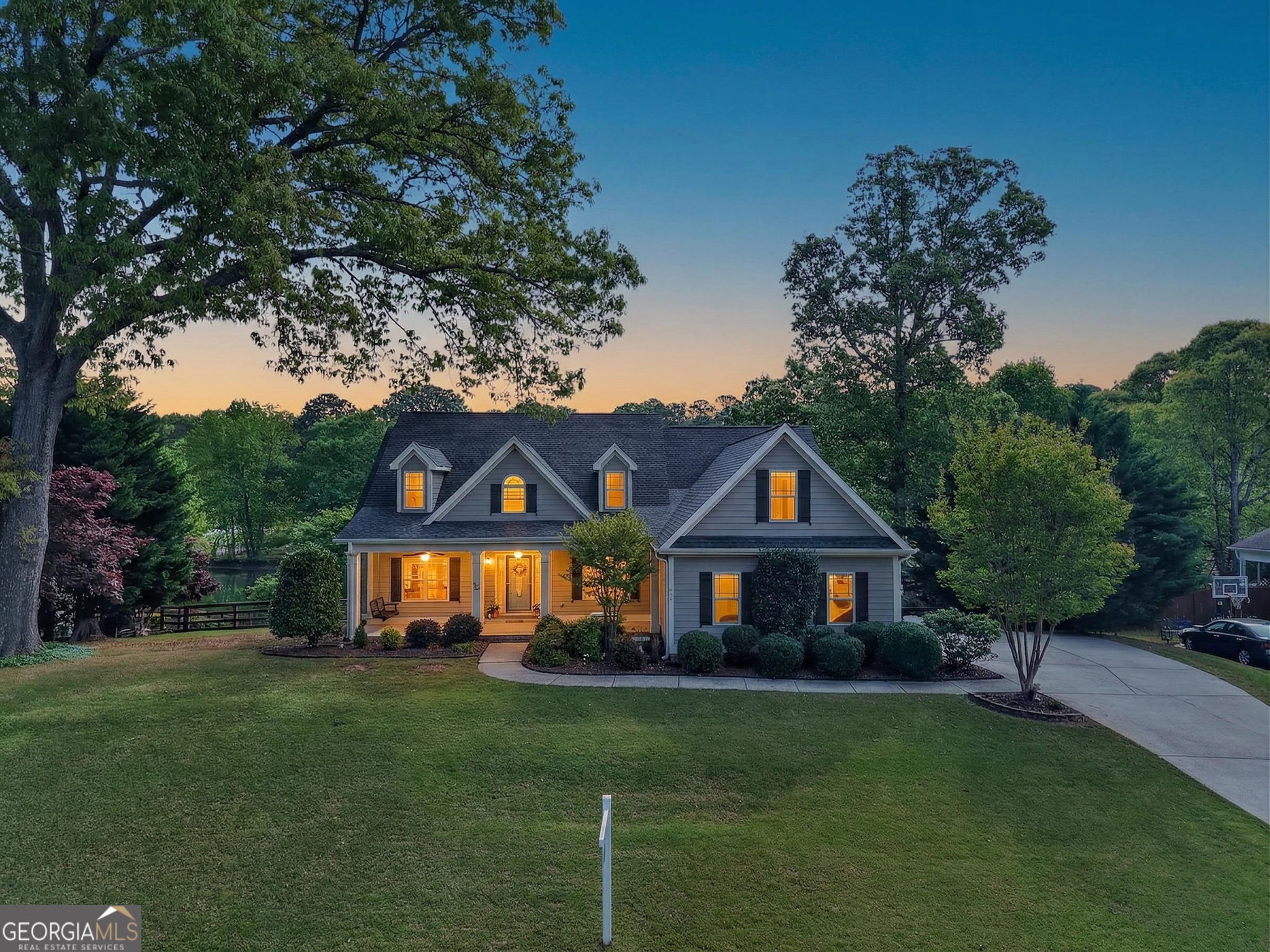 72 Watersedge CT