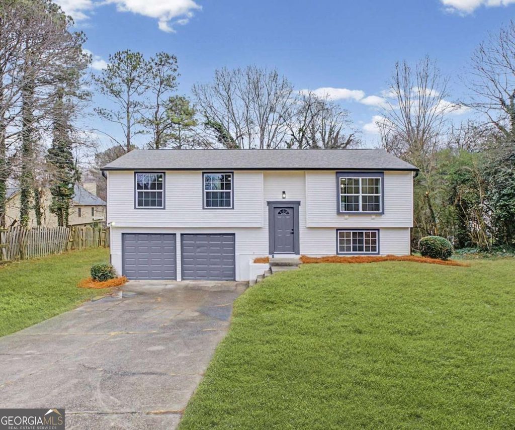 Photo of 2394 Morgan Road NE, Marietta, GA 30066 (MLS # 10678759)