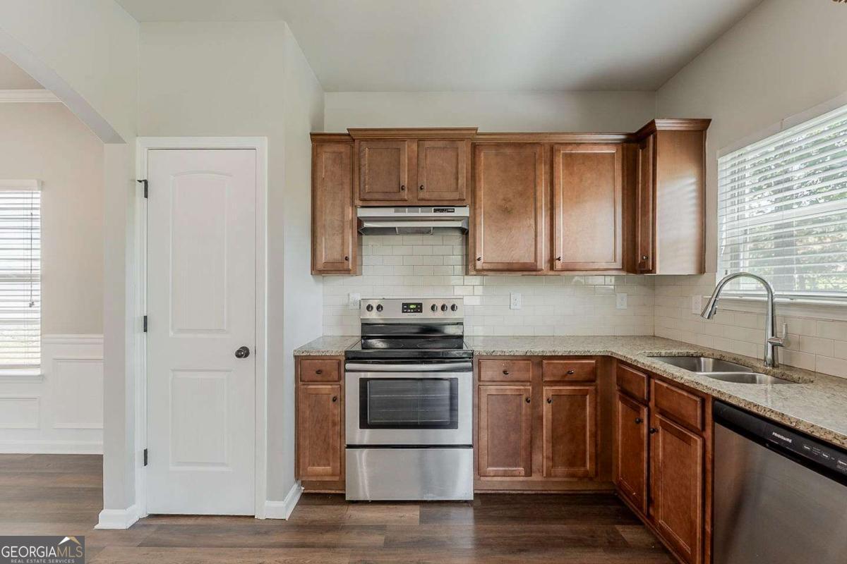 5567 Union Pointe PL