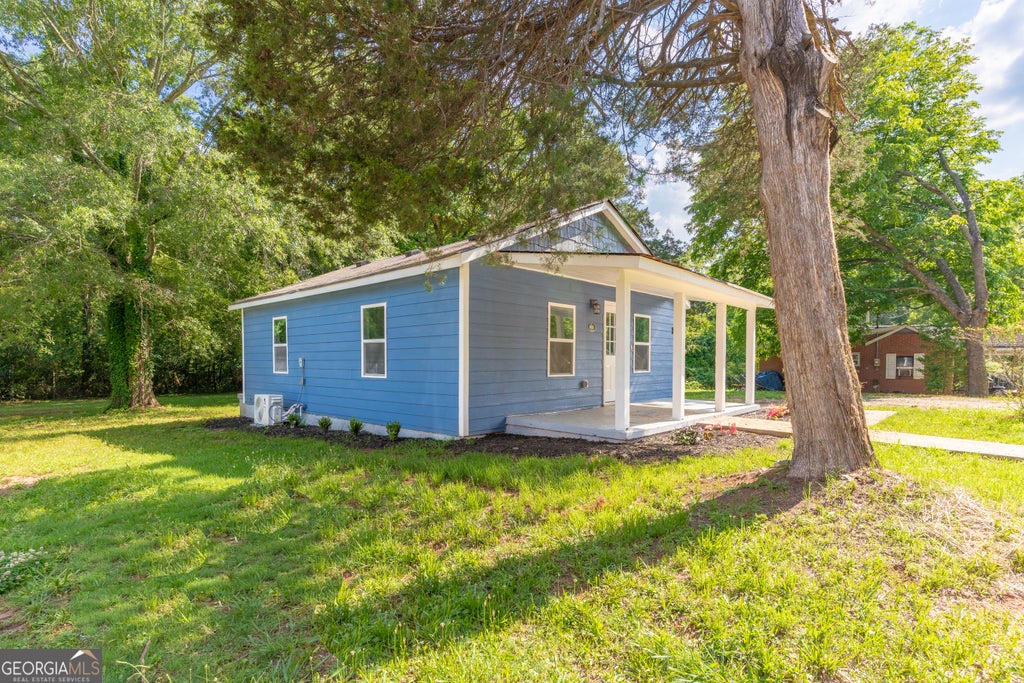 Photo of 808 Davis Street, Monroe, GA 30655 (MLS # 10785682)