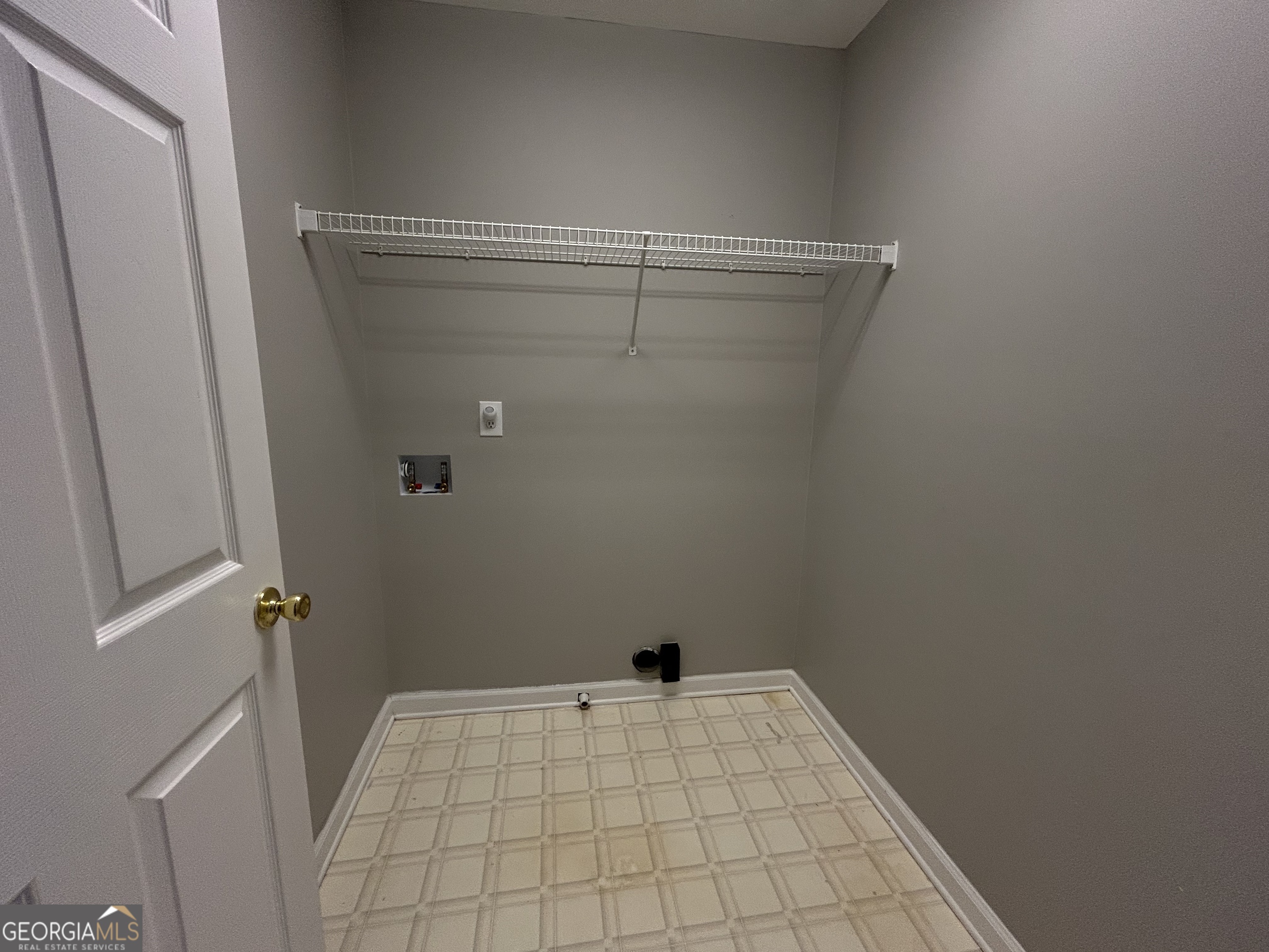 Douglas Downs - Residential Lease