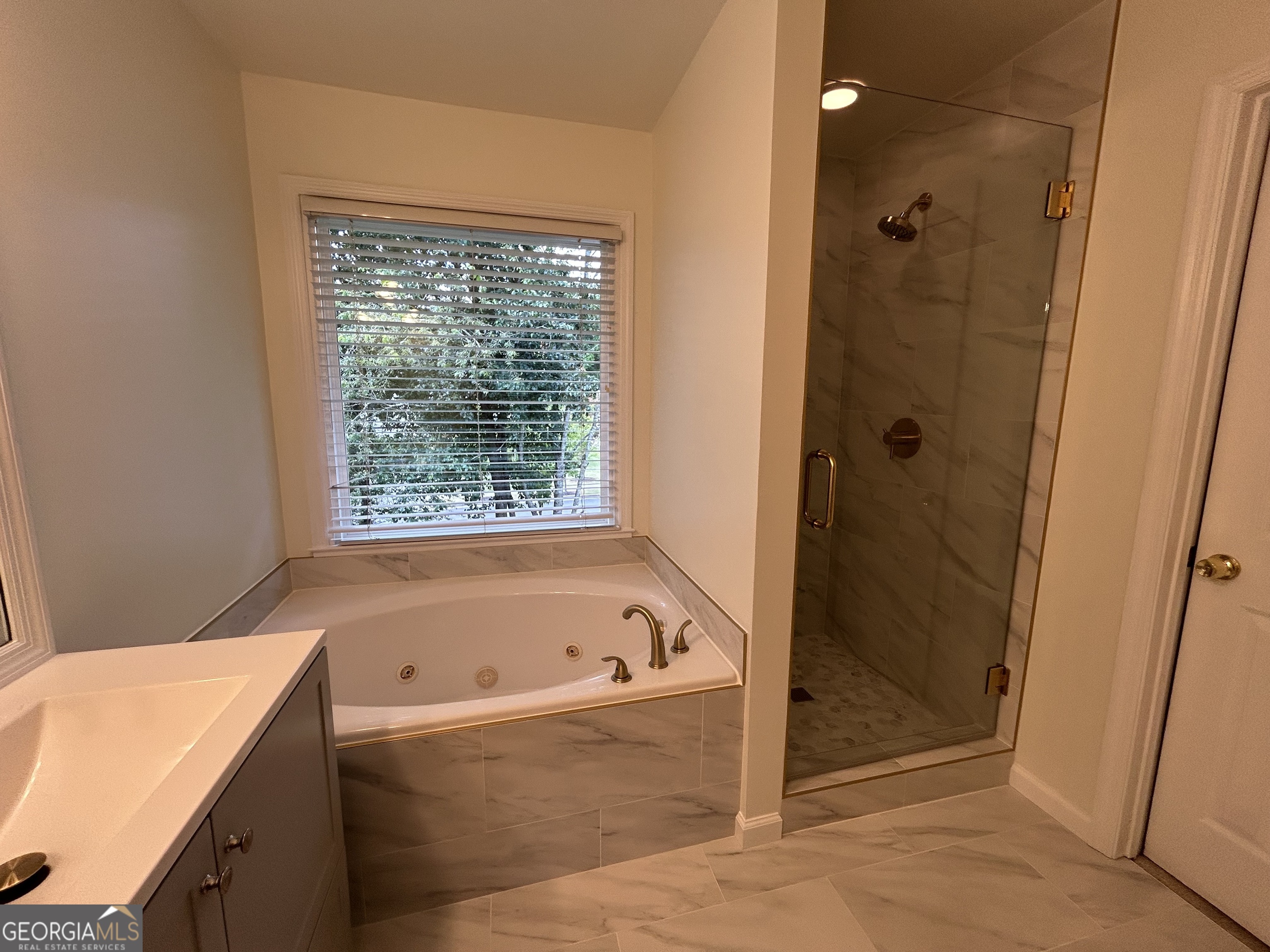 Douglas Downs - Residential Lease